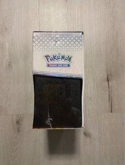 Pokémon Scarlet & Violet Prismatic Evolutions ETB - 3