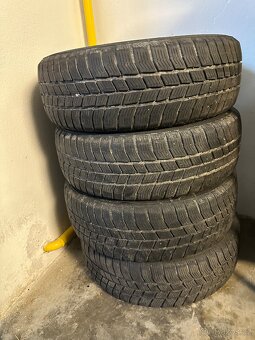 185/60 R15  Pneu - 3