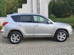 Toyota RAV 4 2.0 benzín, 2009 - 3