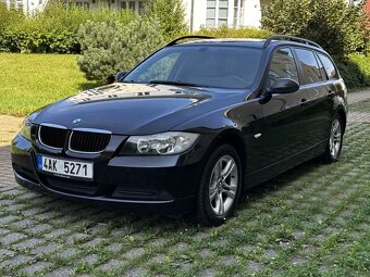 BMW Řada 3 E91 320i ALU kola Serviska 6st. Manuál Navigace - 3