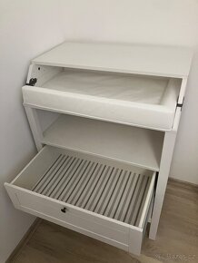 Přebalovací pult IKEA - 3