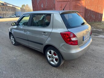 Škoda fabia 2 1.2HTP - 3