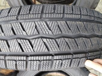 205/65/16C zimni pneu 205/65 R16C - 3