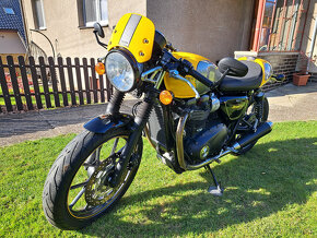 Triumph Street Cup 900 - 3