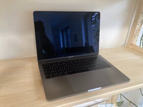 MacBook Pro 13'' Space Gray, i5, rok 2017, 16GB RAM, 512GB S - 3