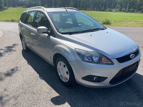 Ford Focus II facelift 1,6i 16v 85kw combi - 3