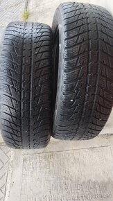 Nokian 215/55/R18 - 3