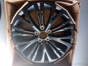 Zanovni 18" al disky ORIGINAL TOYOTA YARIS CROSS, CHR - 3