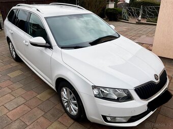 Škoda Octavie Combi Comfortline Stylle Navi málo km TopStav - 3