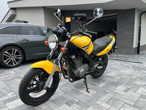 Suzuki GS 500 - 3