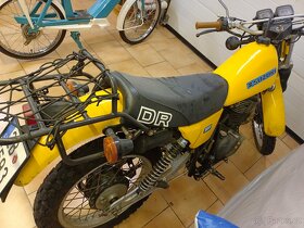 Suzuki DR 400 - 3