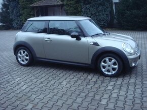 Mini Cooper 1.4i 70kw 2009 130tkm - 3