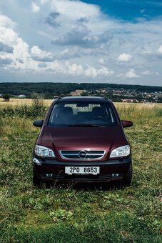 Opel Zafira, 2.2 DTI, 7míst, STK do 5/2026 - 3