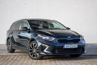 Kia Ceed SW 1.6 CRDi First Edition Manual - 3