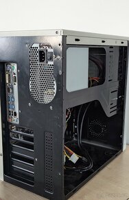 BYTELNÁ PC SKŘÍŇ PRO SERVER - 3