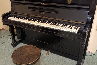 Pianino PETROF - 3