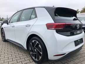 Volkswagen iD.3 1st 2020/150kw/LED/62kwh/dojezd 350km/tempom - 3