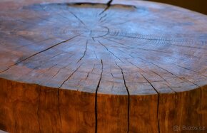 Ručně vyráběný konferenční stolek z kmene stromu - 3