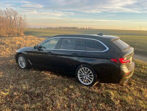 BMW Řada 5,  530e/xDrive/Full-LED/DPH/ - 3