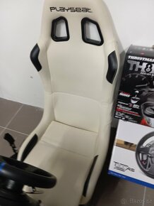 Volant Thrustmaster T300 RS GT, pedály, řadící páka TH8A, ru - 3