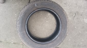 Sada nebo pár, 4x 185/65 R15 88T Kumho Izen KW23, zimní pneu - 3