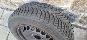 ZIMNÍ PNEU + DISKY 185/65R15 - 3