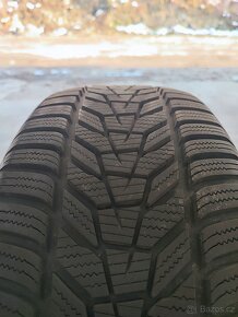 Zimní pneumatiky Hankook 225/40 R20 - 3