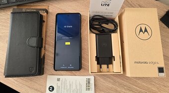 Motorola Edge 40 Neo 12GB/256GB black - 3