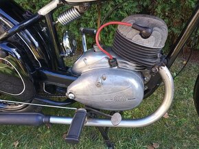 Prodám pěkný motocykl ČZ 150 C z roku 1950 - 3