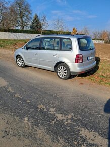 Volkswagen Touran 1,4 TSI 103kw, 7 míst, rok 2010 - 3