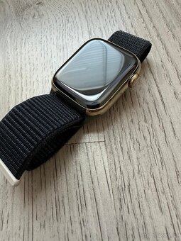 Nové Apple Watch series 7 41 mm zlatá nerezová ocel - 3