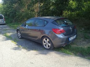 Opel Astra 1,6 turbo - 3