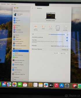 MacBook Pro 16", Space Gray, M1 Pro, 10 CPU, 16 GPU, rok 21 - 3