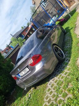 BMW E90 320D M-paket - 3