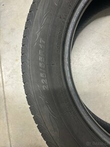 Prodám čtyři zimní pneumatiky 225/55R17 - 3