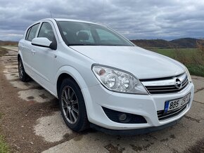 Opel Astra 1,7 CDTi 74kW, rok 2008 - 3