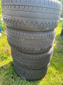 Mercedes 245/45/17 zimní Michelin - 3