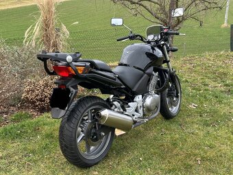 Honda CBF500 1.majitel koupené nové v ČR - 3