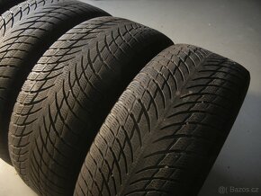 Zimní pneu Nokian 235/55R17 - 3