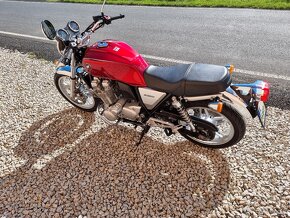 Honda CB 1100 - 3