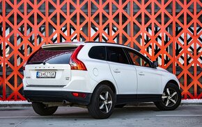 Volvo XC60 2.4D AWD Kinetic Geartronic - 3