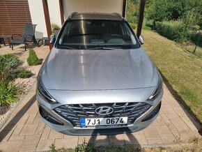 Hyundai i30 kombi, najeto 38 000 km, první majitel - 3