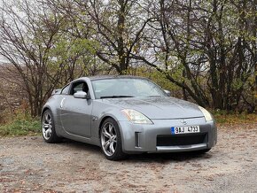 Nissan 350Z Z33 - 3