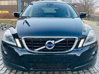 Volvo XC60 2.4D 5VÁLEC 4x4 AUT VÝHŘEV TAŽNÉ SERVISKA SENZORY - 3