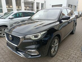 MG EHS PHEV Luxury 1.5 190 kW AUT. 93tkm Panorama kam 360° - 3