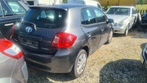 Toyota Auris 1,4D 66 kw..12/2008.. - 3