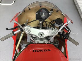 Honda cbr 900 rr sc33 - 3