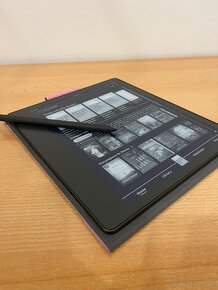 Amazon Kindle Scribe 2022 16GB šedý s premiovým perem - 3