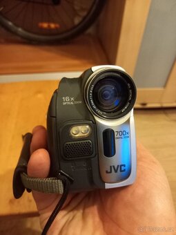 JVC GR-DV300 - 3