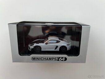 Porsche a VW 1/64 - 3